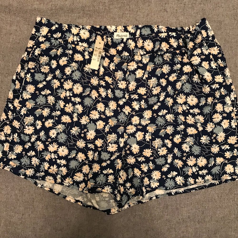 Madewell pull up shorts flower